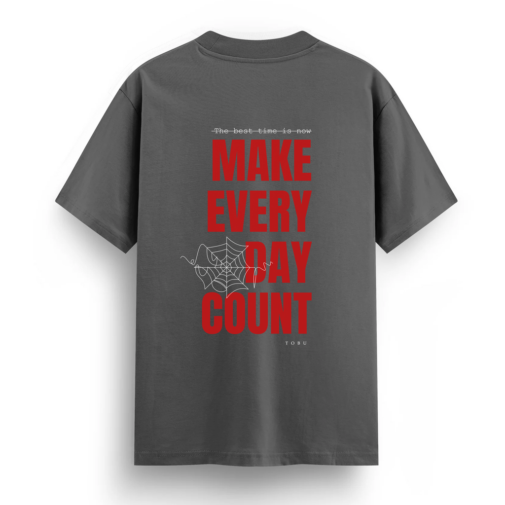 Regular T-shirt / Make Every Day