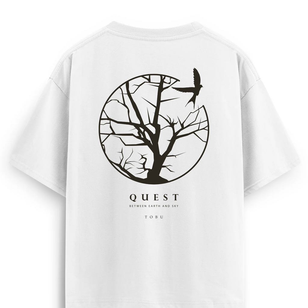 Oversize T-shirt / Instinct / Quest