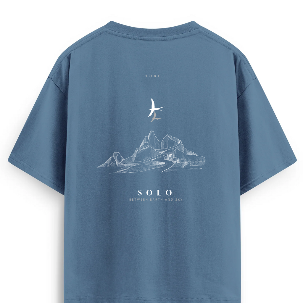 Oversize T-shirt / Instinct / Solo