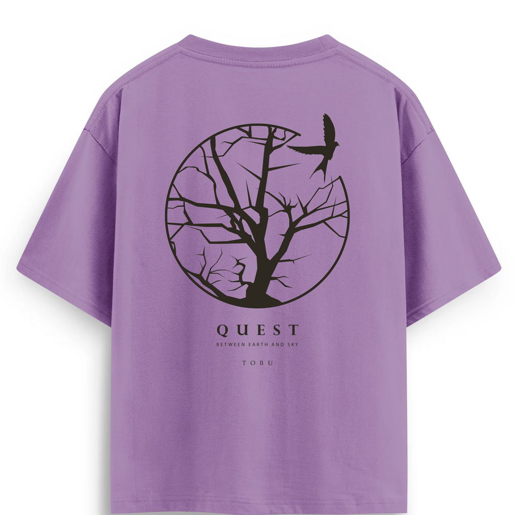 Oversize T-shirt / Instinct / Quest