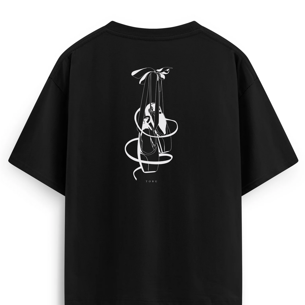Oversize T-shirt / Tobu Studio / Balerin