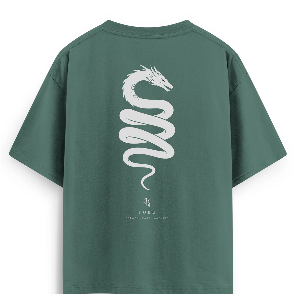 Oversize T-shirt / Instinct / Dragon