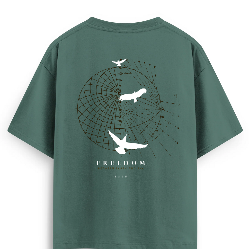 Oversize T-shirt / Untamed/Freedom