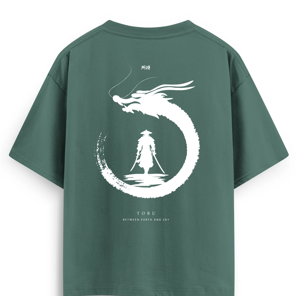 Oversize T-shirt / Instinct  / Dragon Master